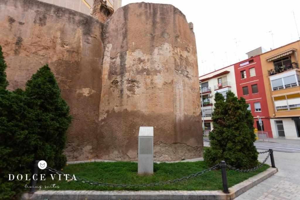 Apartamento Milano Living Suites En Vila Real Bagian luar foto