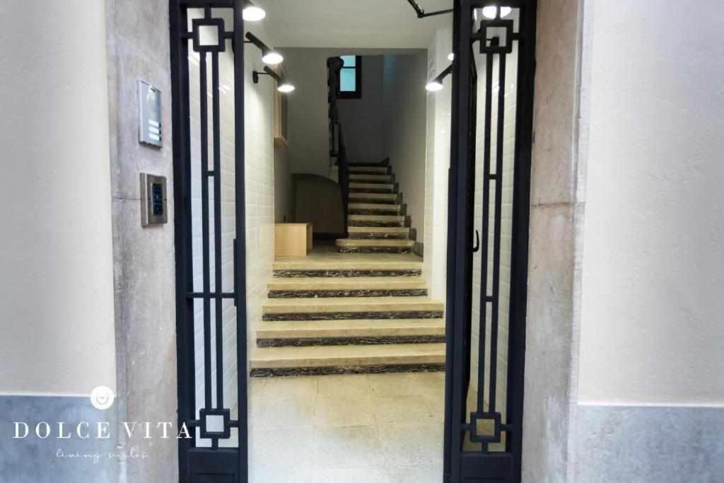 Apartamento Milano Living Suites En Vila Real Bagian luar foto